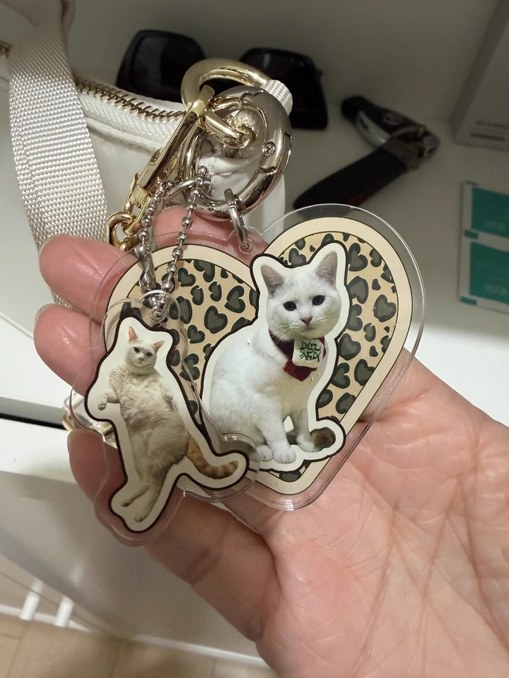 Custom Acrylic Keychains Featuring Your Cute Pets